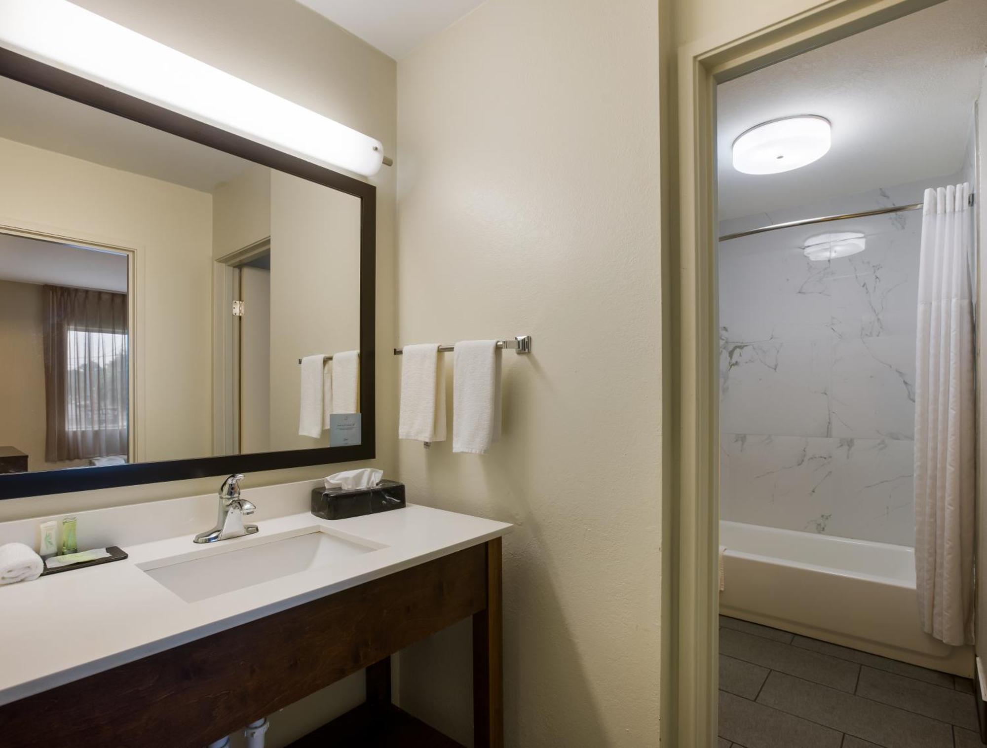 Sleep Inn Savannah Midtown Екстериор снимка